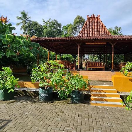 Anugrah Borobudur 1 & 2 Magelang Exterior photo