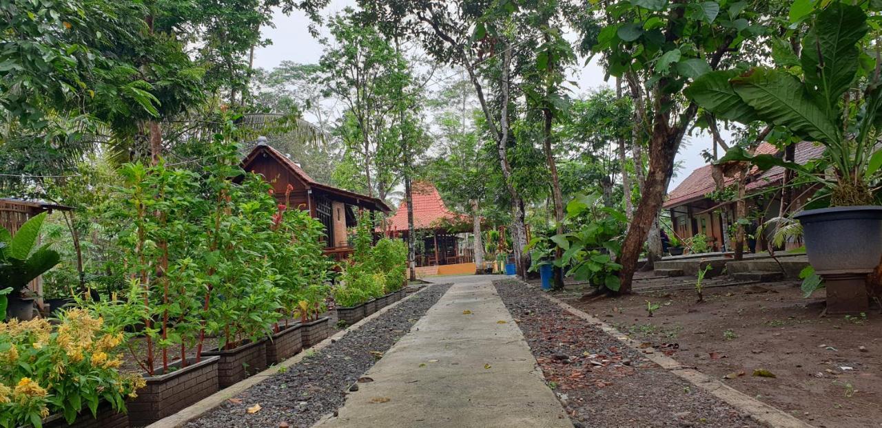 Anugrah Borobudur 1 & 2 Magelang Exterior photo